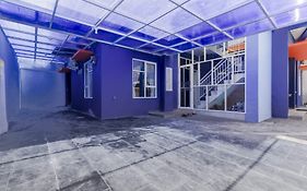 RedDoorz Syariah near Metropolitan Mall Bekasi